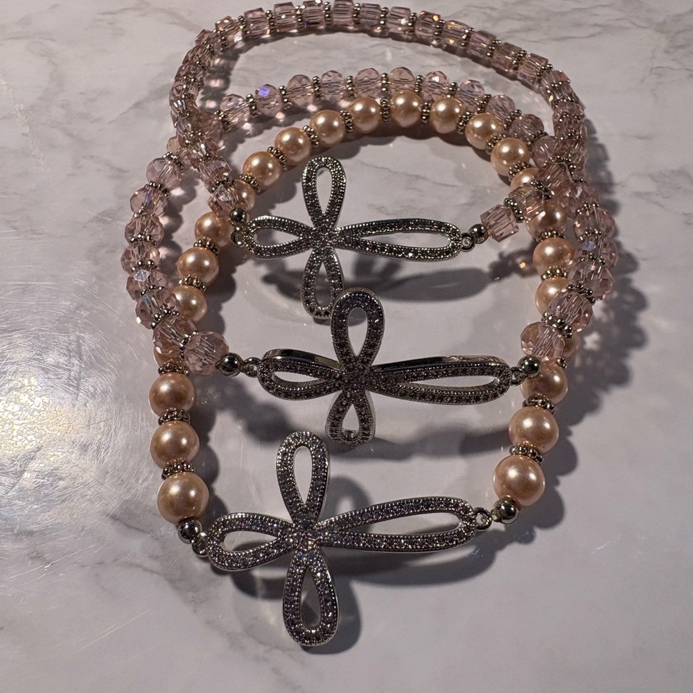 Elegant Pearl and Crystal Cross Necklace Set